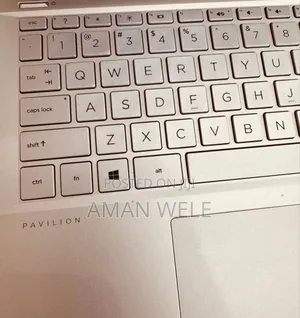 New Laptop HP Pavilion 15 8GB Intel Core I5 SSD 256GB