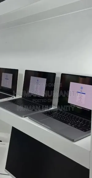 Photo - New Laptop Apple MacBook Air 2025 M4 13-inch 16GB Apple M4 SSD 256GB