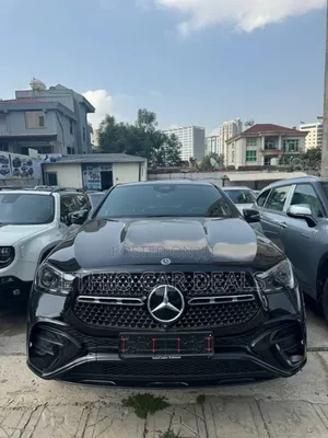 Photo - New Mercedes-Benz GLE-Class 2024 Black