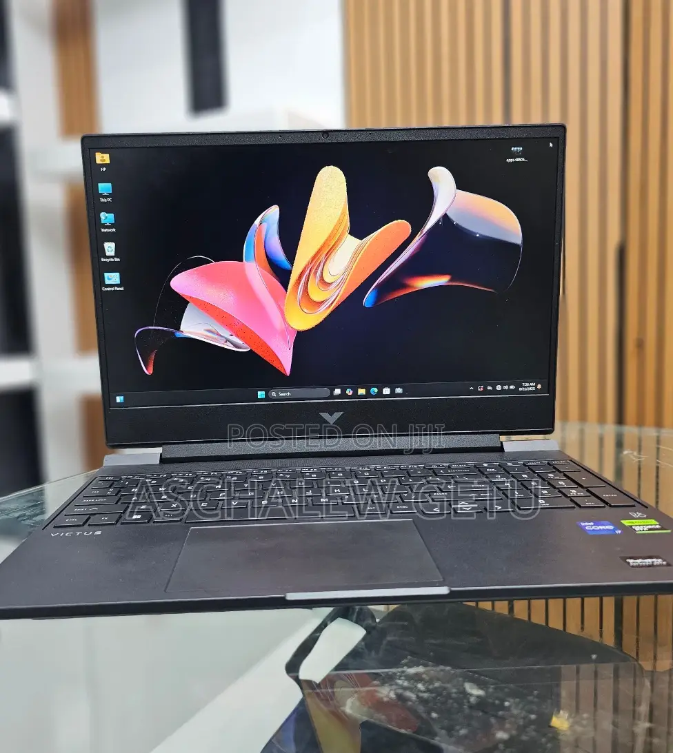 New Laptop HP Victus 15 16GB Intel Core I7 SSD 1T