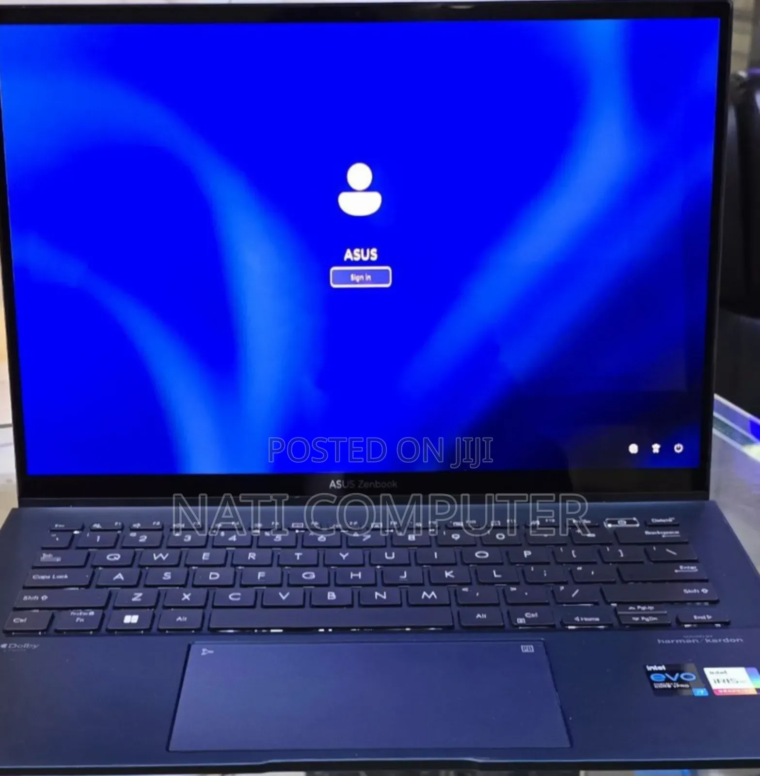 New Laptop Asus ZenBook UX330UA 16GB Intel Core I7 SSD 1T