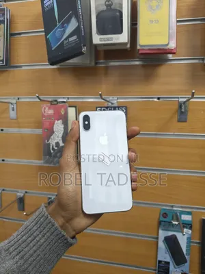 Apple iPhone X 64 GB White