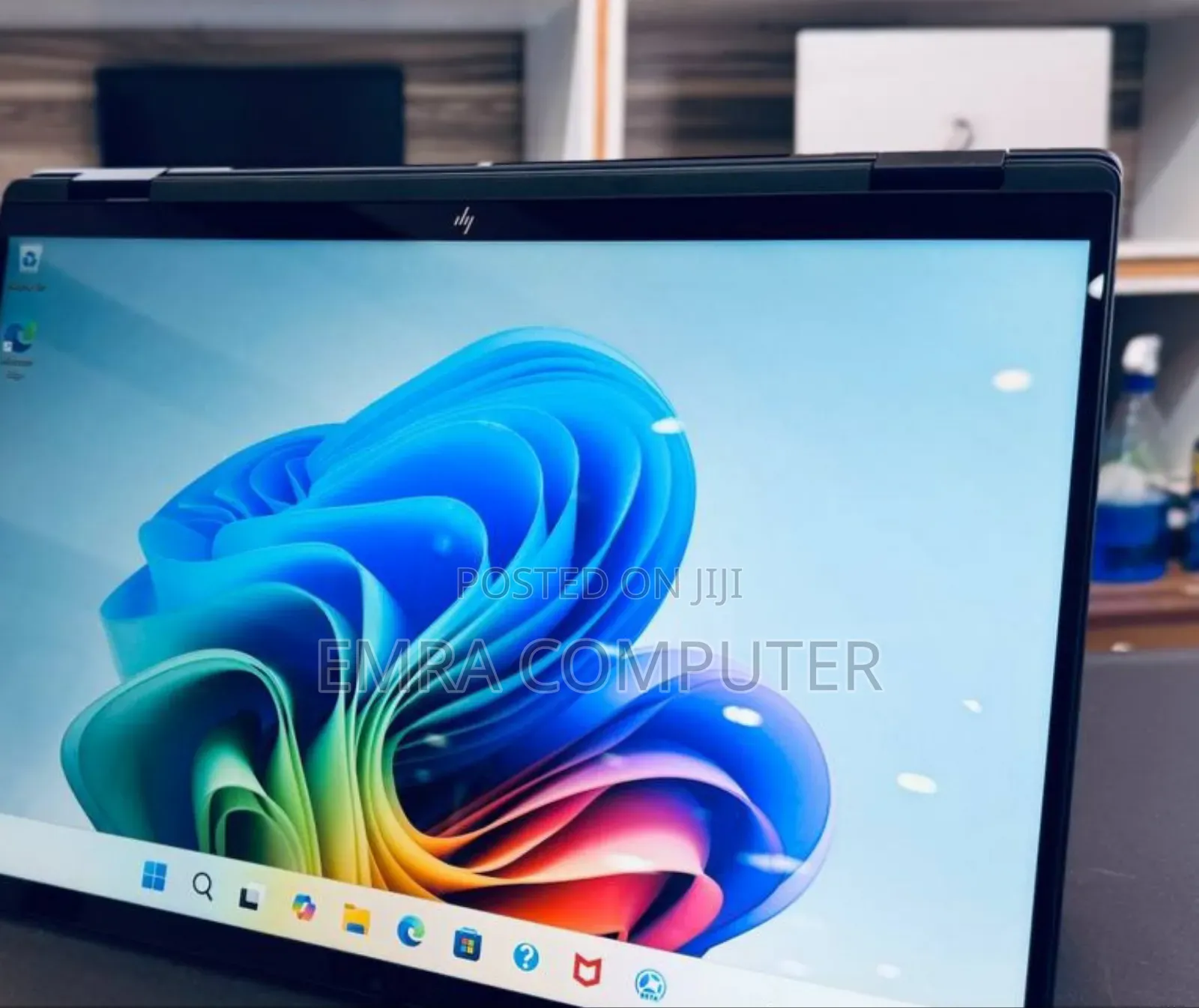 New Laptop HP OmniBook X Flip 14" 16GB Intel Core Ultra 7 SSD 1T