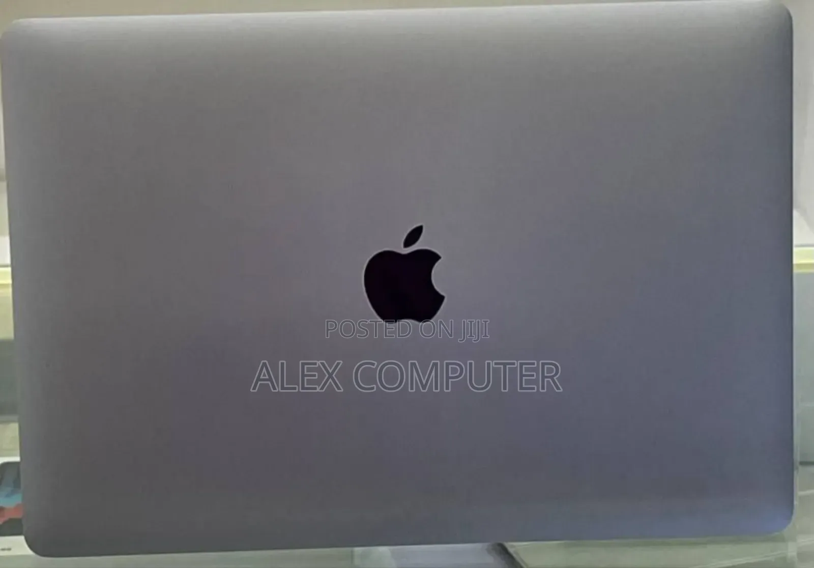 New Laptop Apple MacBook Pro 2017 16GB Intel Core I5 SSD 512GB