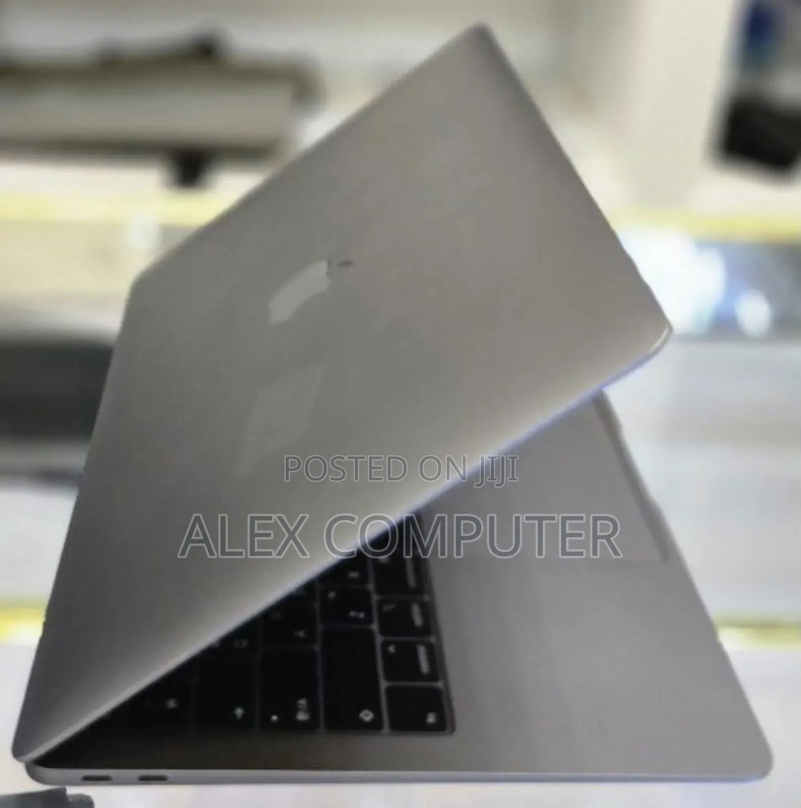 New Laptop Apple MacBook 2019 16GB Intel Core I5 SSD 512GB