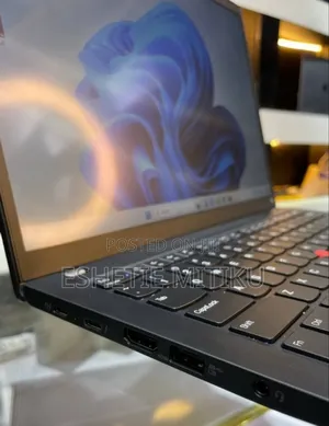 New Laptop Lenovo ThinkPad T14 16GB Intel Core I7 SSD 512GB