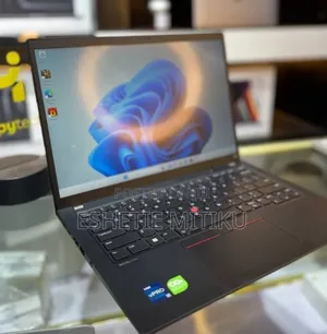 Photo - New Laptop Lenovo ThinkPad T14 16GB Intel Core I7 SSD 512GB