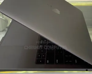 Photo - New Laptop Apple MacBook Pro 2017 16GB Intel Core I5 SSD 512GB