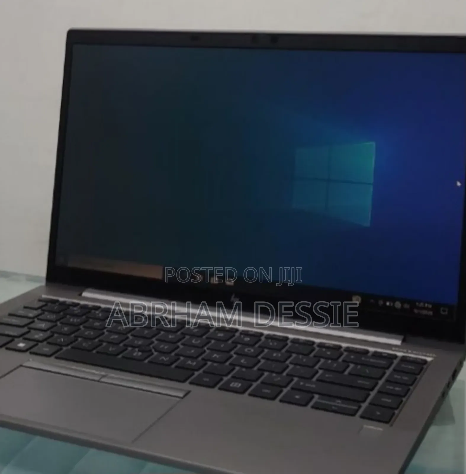 New Laptop HP ZBook Firefly G8 16GB Intel Core I7 SSD 512GB