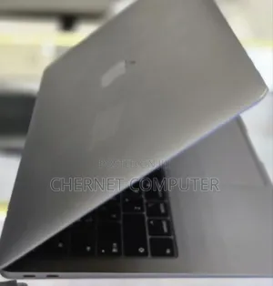 New Laptop Apple MacBook Pro 2019 16GB Intel Core I5 SSD 512GB