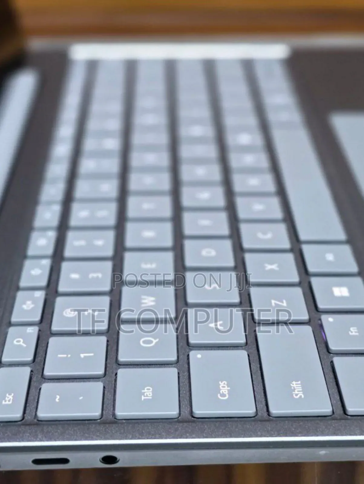 New Laptop Microsoft Surface Laptop 16GB Intel Core I5 SSD 512GB