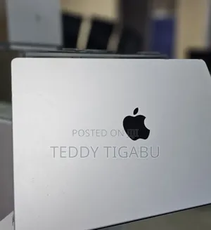 New Laptop Apple MacBook Pro 8GB Apple M3 SSD 512GB