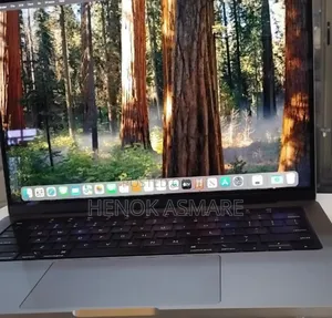 Photo - New Laptop Apple MacBook Pro 2019 16GB Apple M1 SSD 512GB