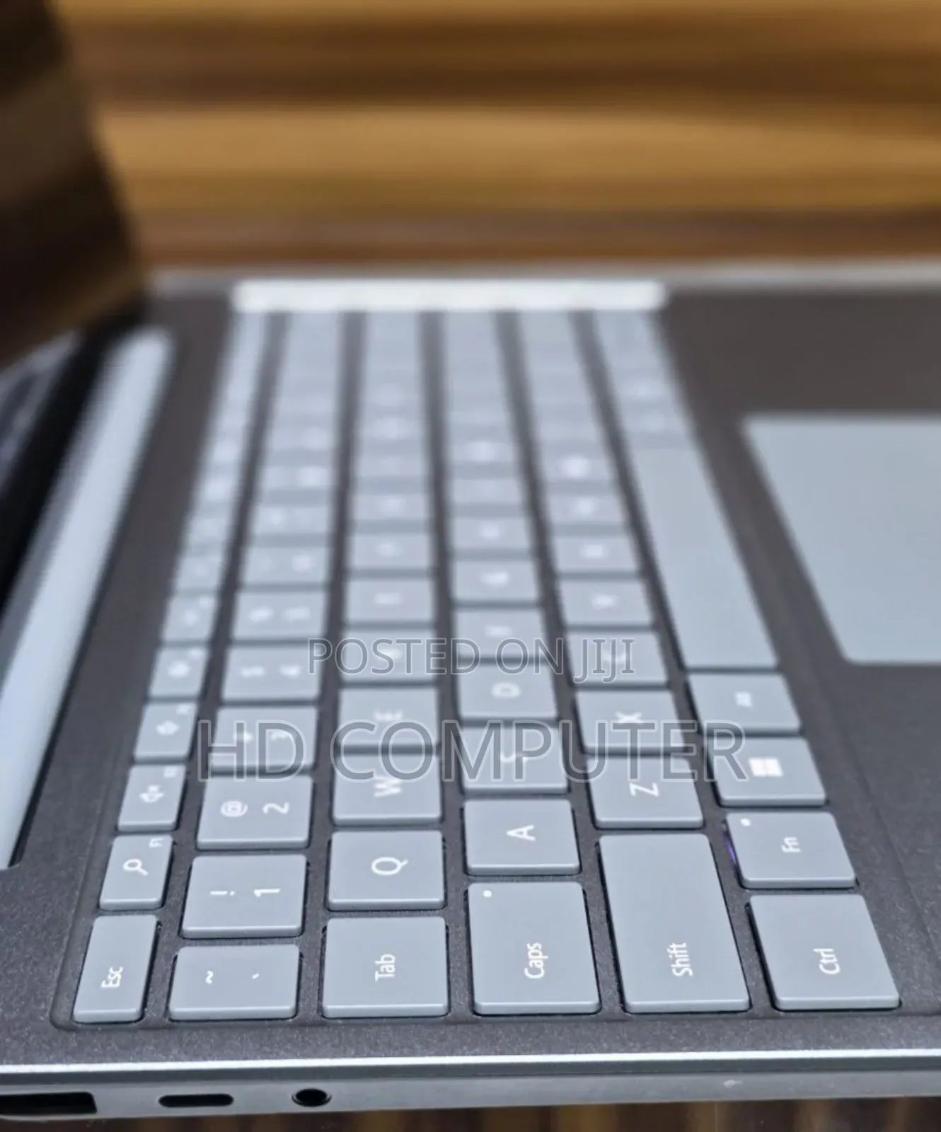 New Laptop Microsoft Surface 8GB Intel Core i5 SSD 256GB