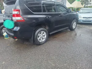 Toyota Land Cruiser 2016 Black