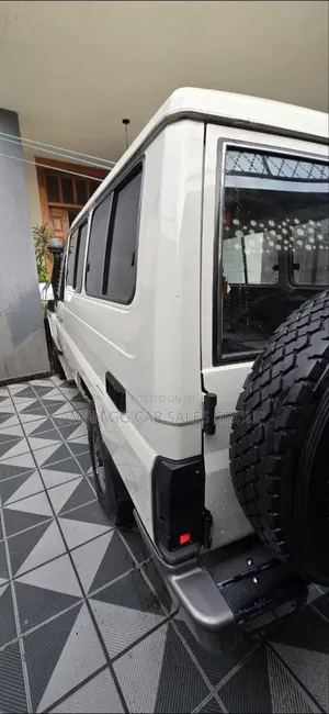 Toyota Land Cruiser 2018 White