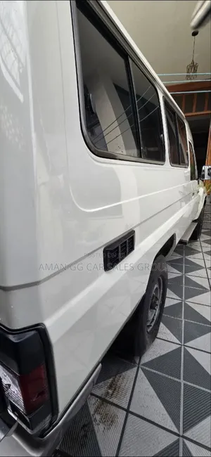 Toyota Land Cruiser 2018 White