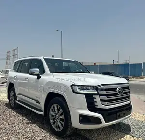 Photo - New Toyota Land Cruiser LC300 2025