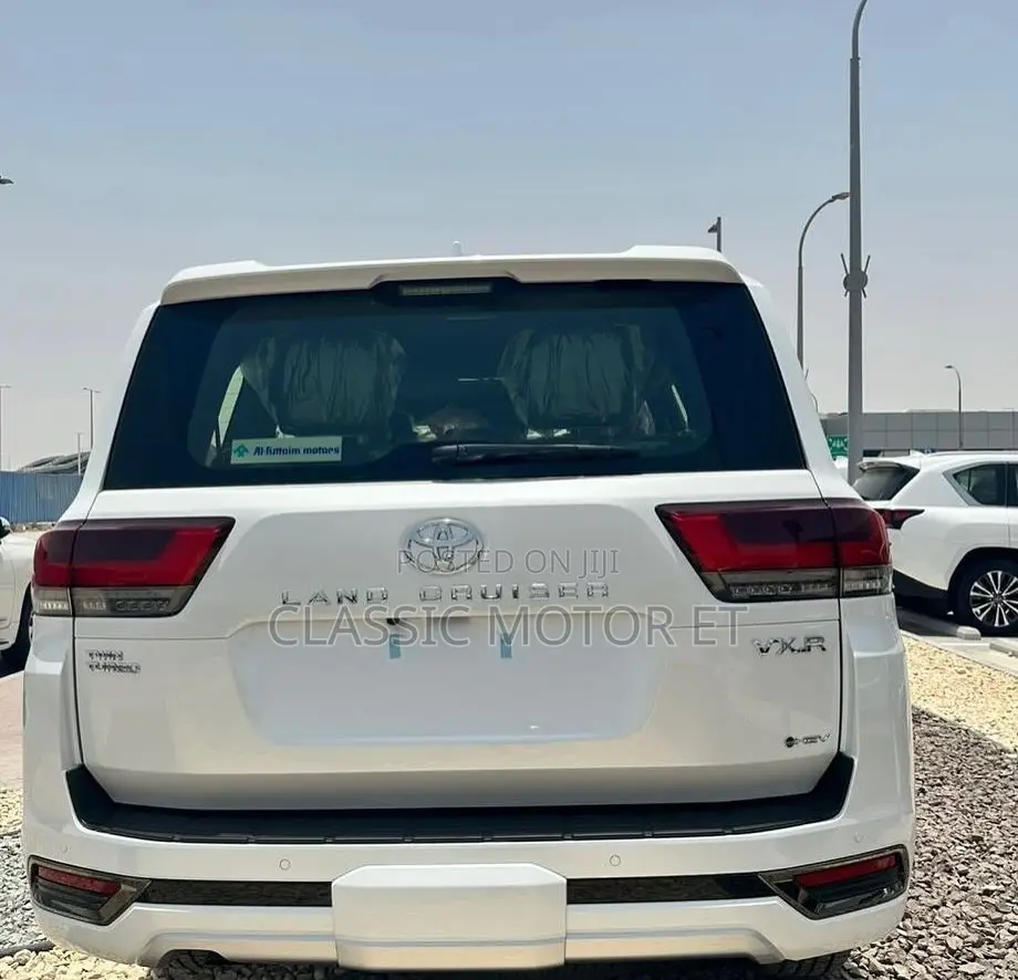 New Toyota Land Cruiser LC300 2025