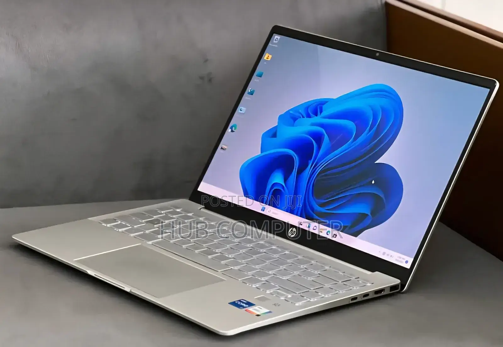 New Laptop HP Pavilion 10 16GB Intel Core I7 SSD 512GB