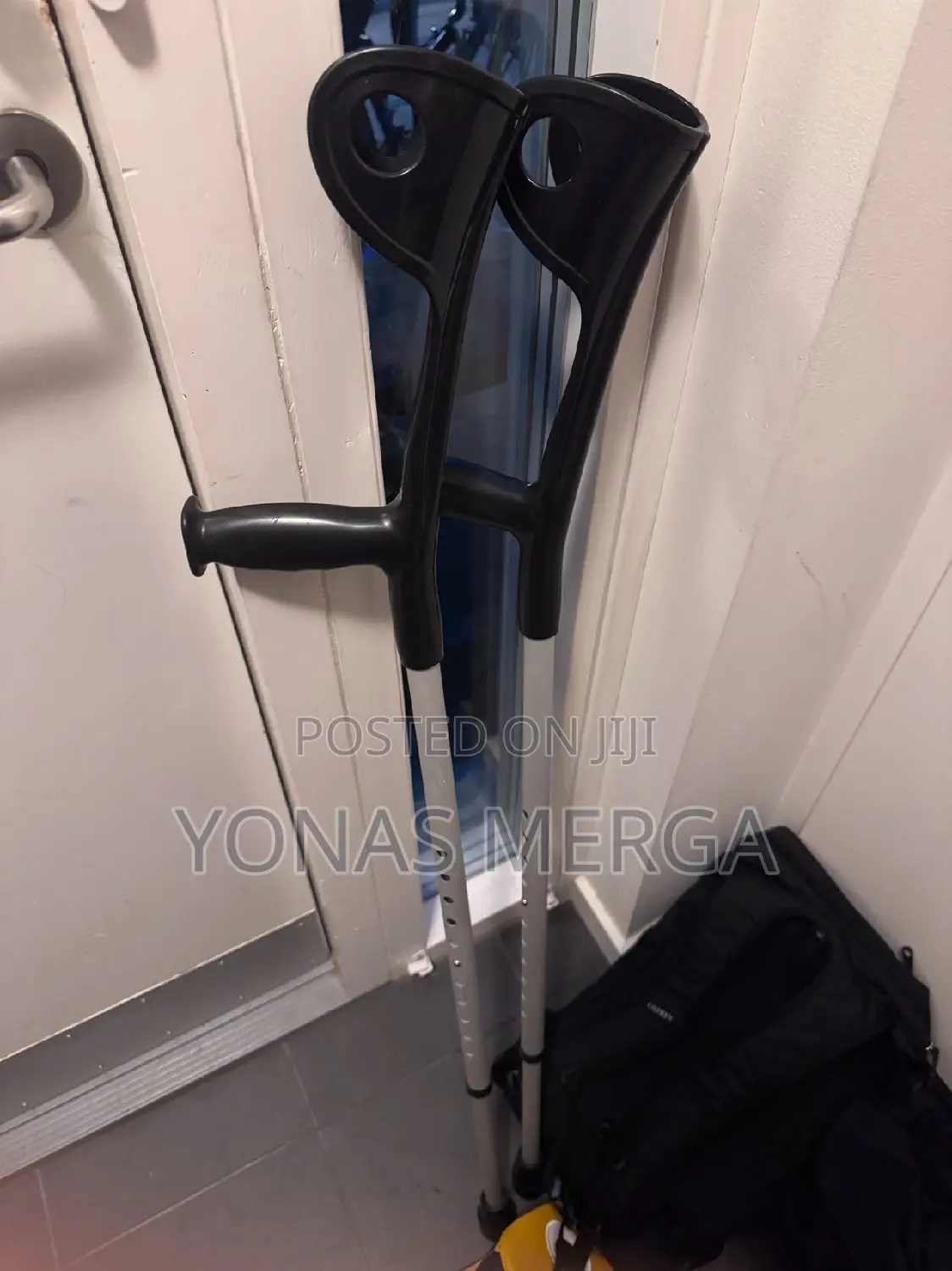 Plastic Top Elbow Crutch(Adult)
An Ergonomically Designed Elbow Crutch