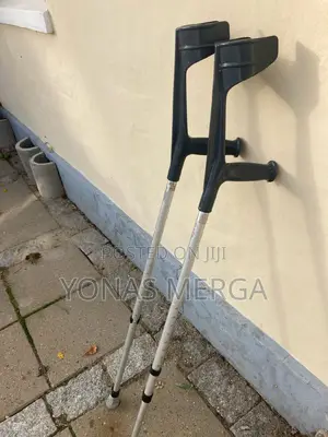 Crutches粵፬ክራንች፭medical Colored Ergonomic Forearm Crutches for Disabled