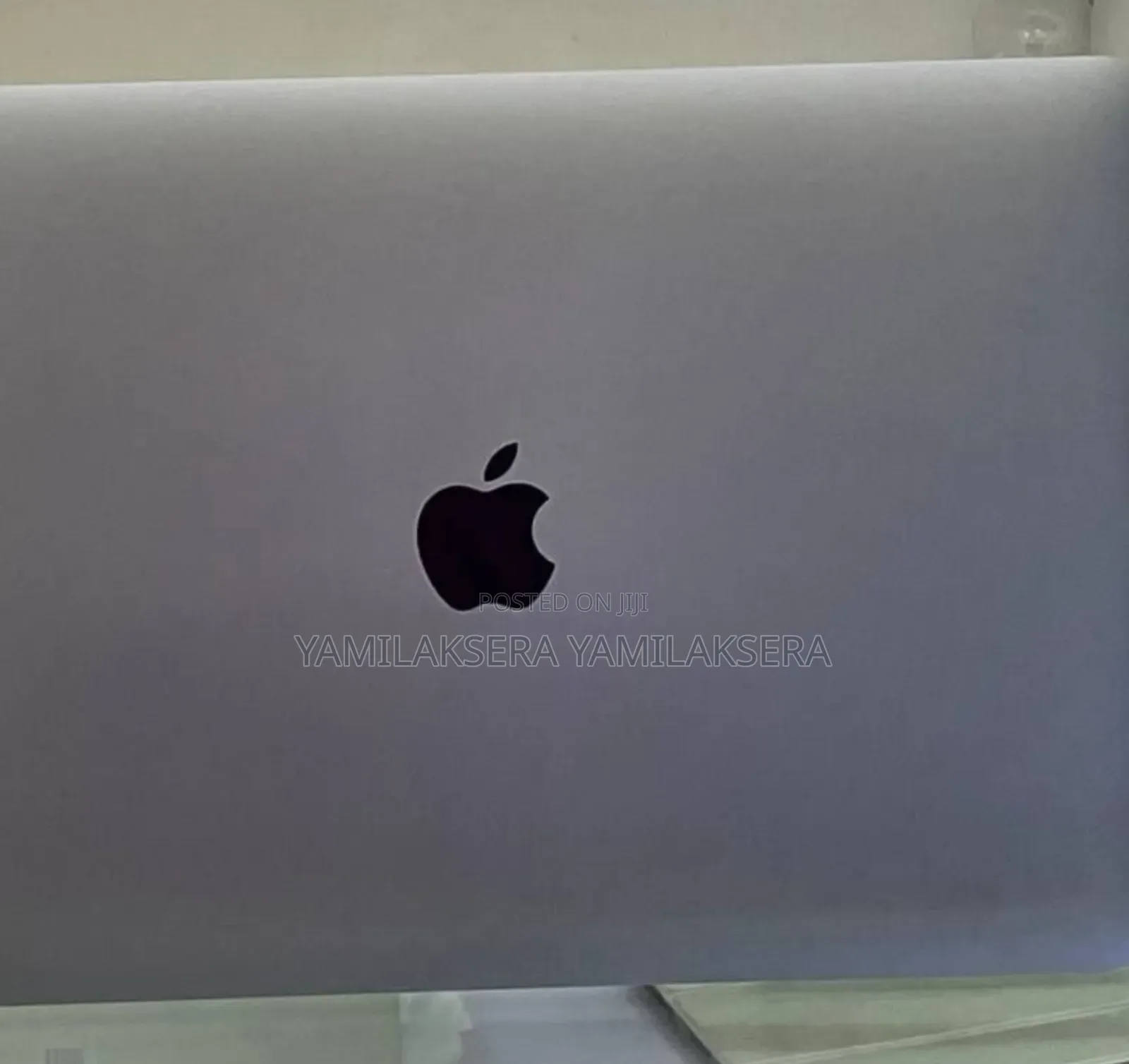 New Laptop Apple MacBook Pro 2017 8GB Intel Core i5 SSD 512GB