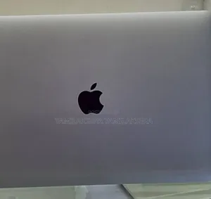 New Laptop Apple MacBook Pro 2017 8GB Intel Core i5 SSD 512GB