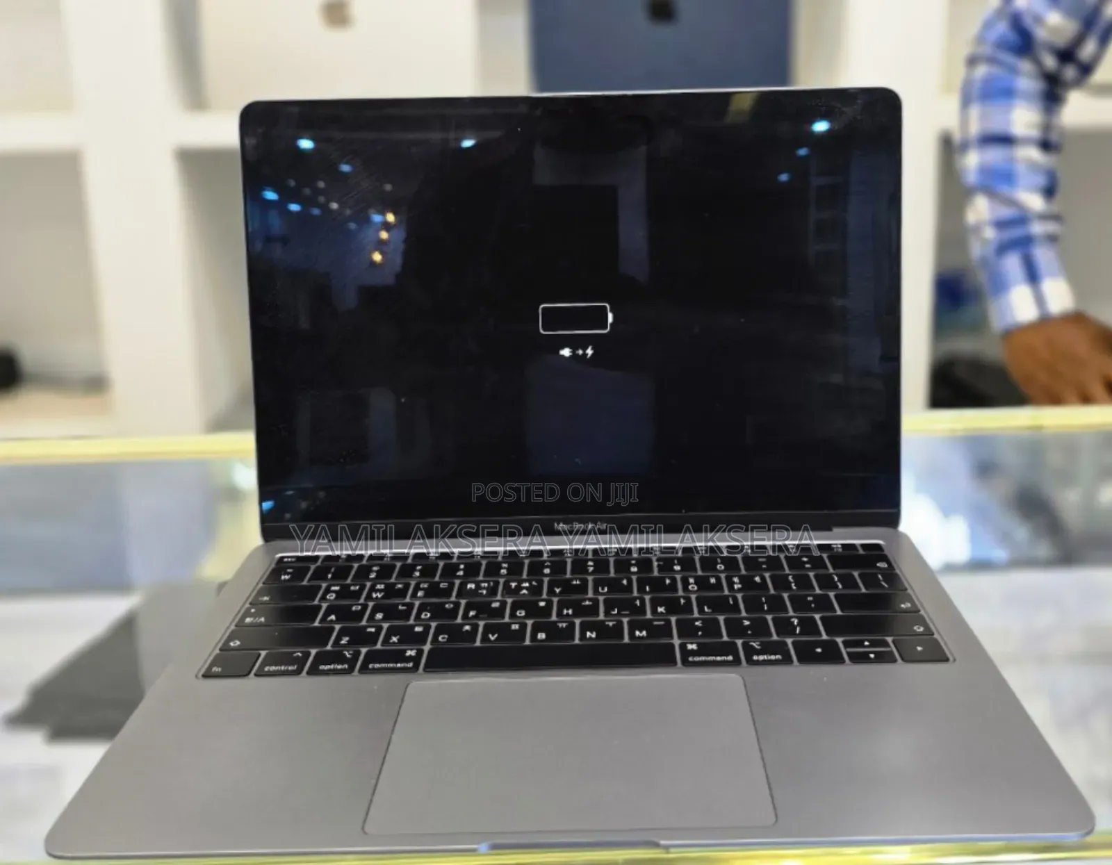 New Laptop Apple MacBook Air 2019 16GB Intel Core I5 SSD 512GB