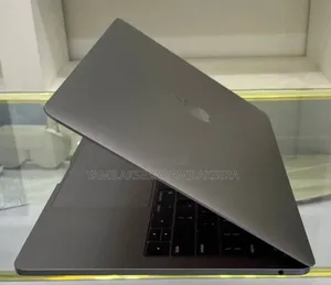 New Laptop Apple MacBook Air 2019 16GB Intel Core I5 SSD 512GB