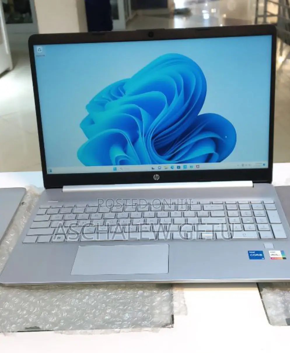 New Laptop HP Stream Notebook 16GB Intel Core I5 SSD 512GB