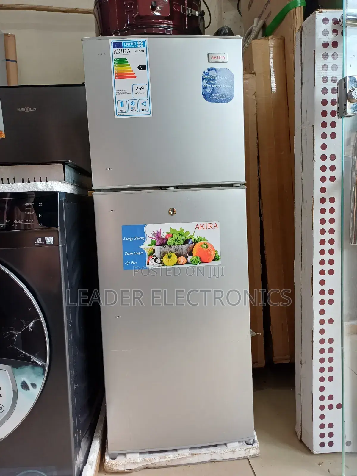 Akira Refrigerator 202