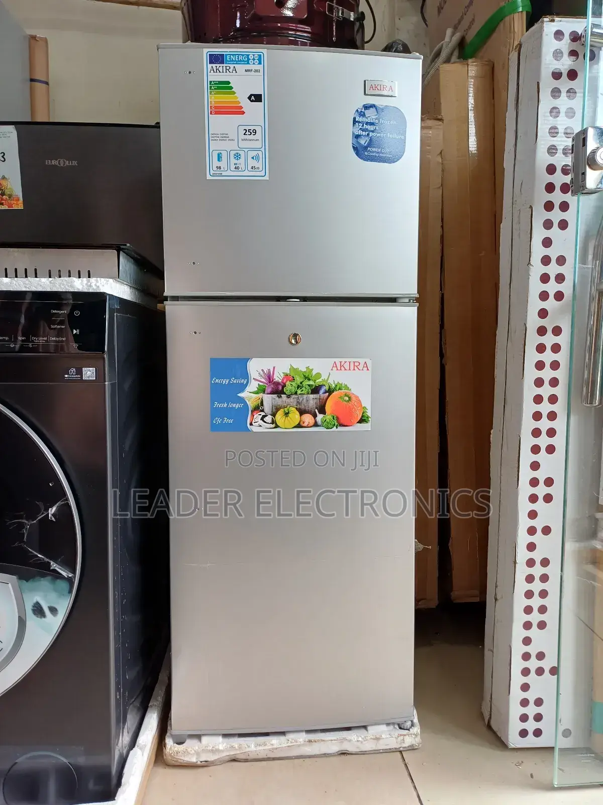 Akira Refrigerator 202