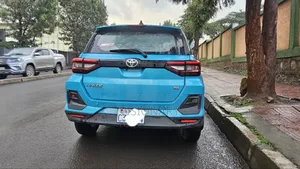 Toyota Raize 2022 Blue