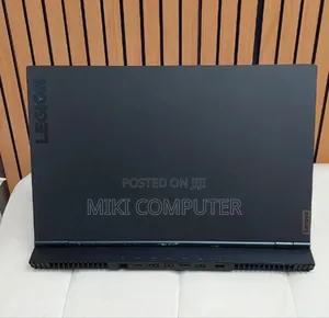 New Laptop Lenovo Legion 5 16GB AMD Ryzen 7 SSD 512GB