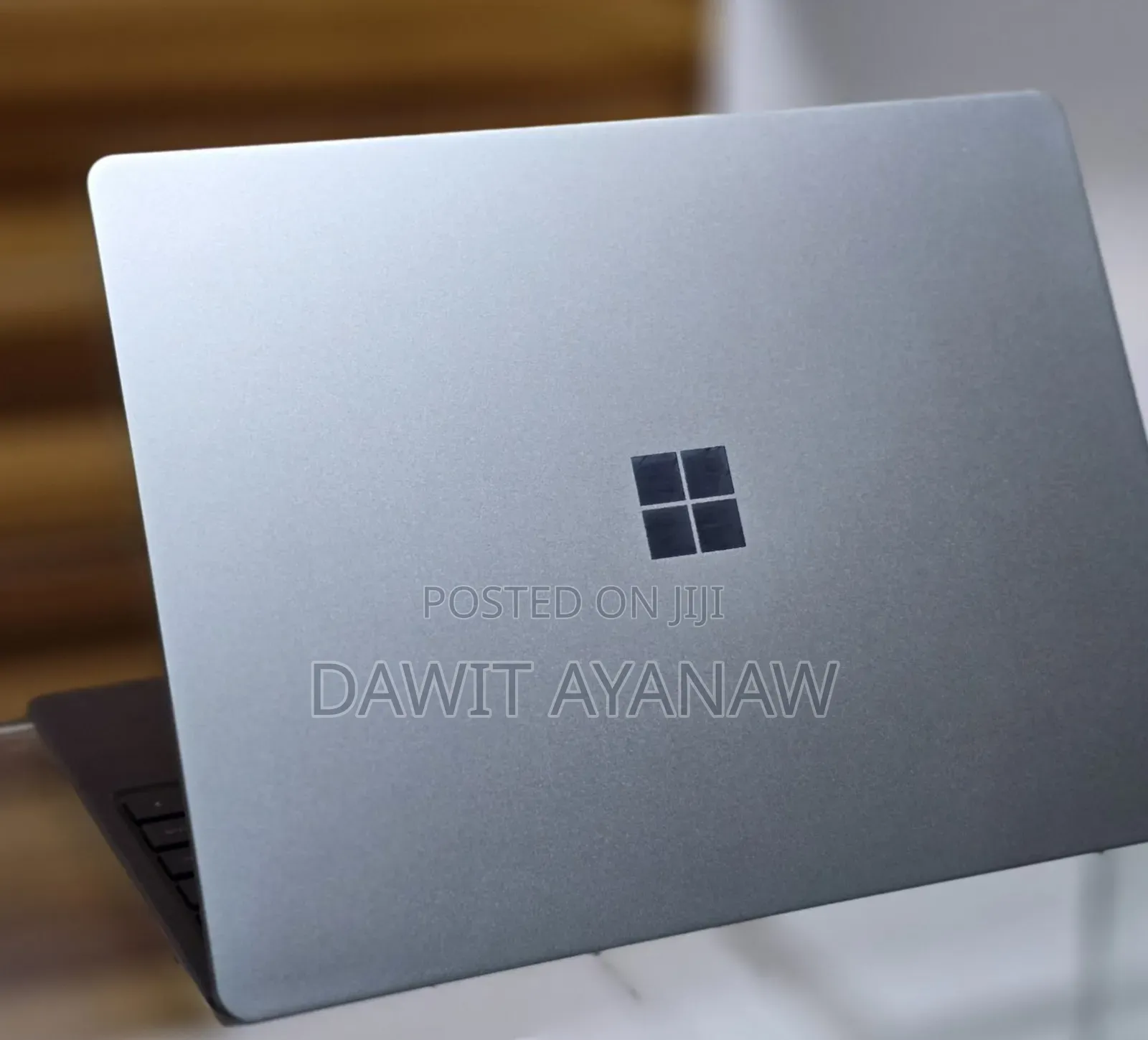 New Laptop Microsoft Surface 8GB Intel Core i5 SSD 256GB