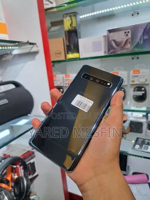 New Samsung Galaxy S10 5G 256 GB Black