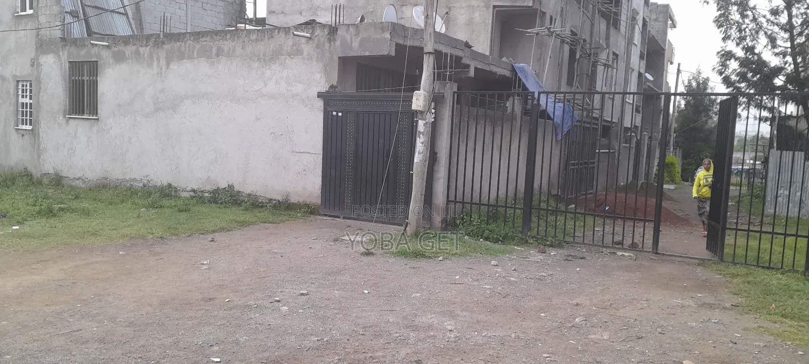 Furnished 2bdrm House in የሚሸጥ ቤት, Akaky Kaliti for sale