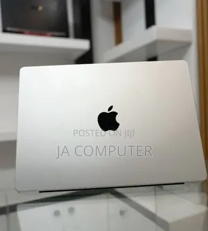 New Laptop Apple MacBook Pro 2023 M3 14-Inch 8GB Apple M3 Pro SSD 512GB