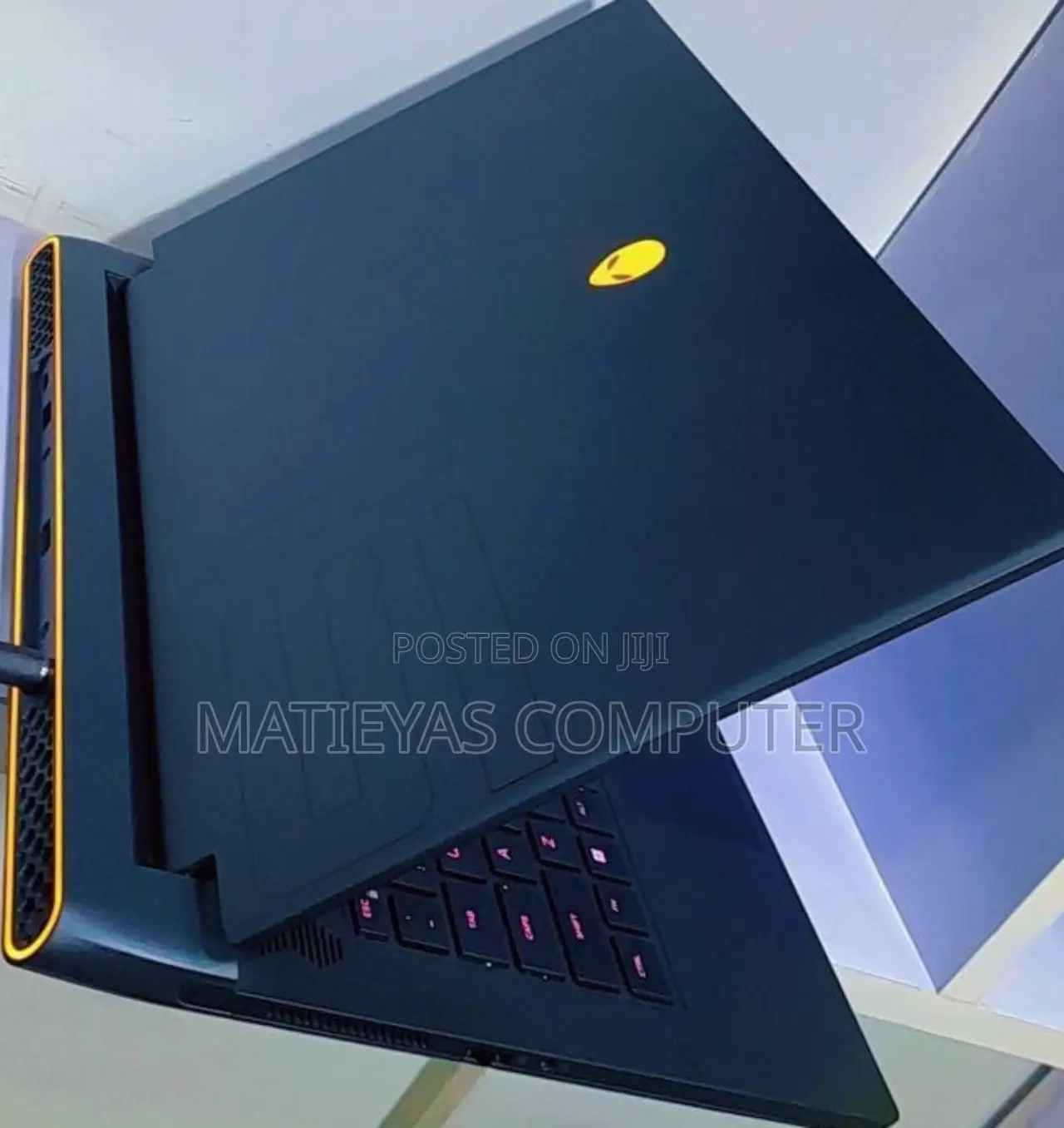 New Laptop Alienware M17x R2 16GB Intel Core I7 SSD 512GB