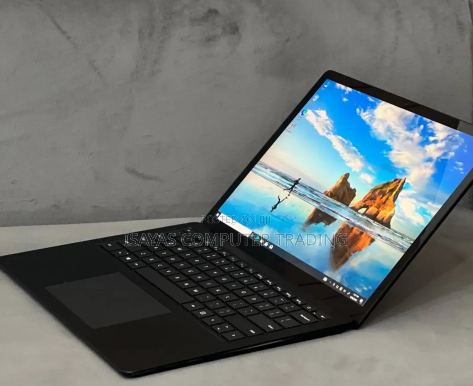 New Laptop Microsoft Surface 16GB Intel Core I7 SSD 512GB