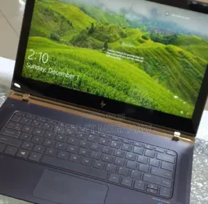 Photo - New Laptop HP Spectre 8GB Intel Core I7 SSD 256GB