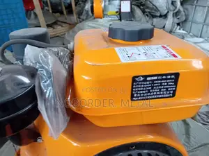 Photo - Power Trowel