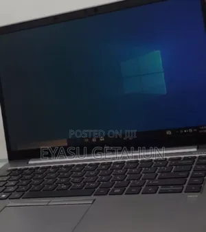 New Laptop HP ZBook Firefly 14 G7 16GB Intel Core I7 SSD 512GB