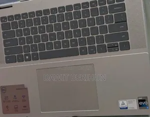 Photo - New Laptop Dell Inspiron 16 5620 16GB Intel Core I7 SSD 1T