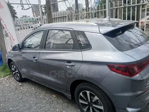 New BYD E2 43 kWh 94 hp FWD 2025 Gray