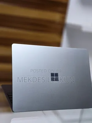 New Laptop 8GB Intel Core I5 SSD 256GB