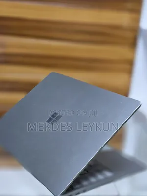 New Laptop 8GB Intel Core I5 SSD 256GB