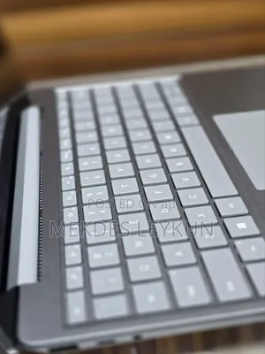 New Laptop 8GB Intel Core I5 SSD 256GB