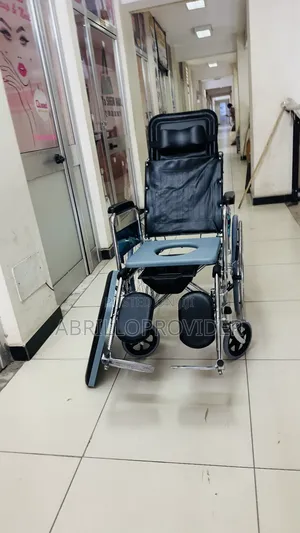 Photo - Wheelchair水手wheelchair口手wheelchair口手wheelchair 廿手wheelchair 卜手wheelcha
